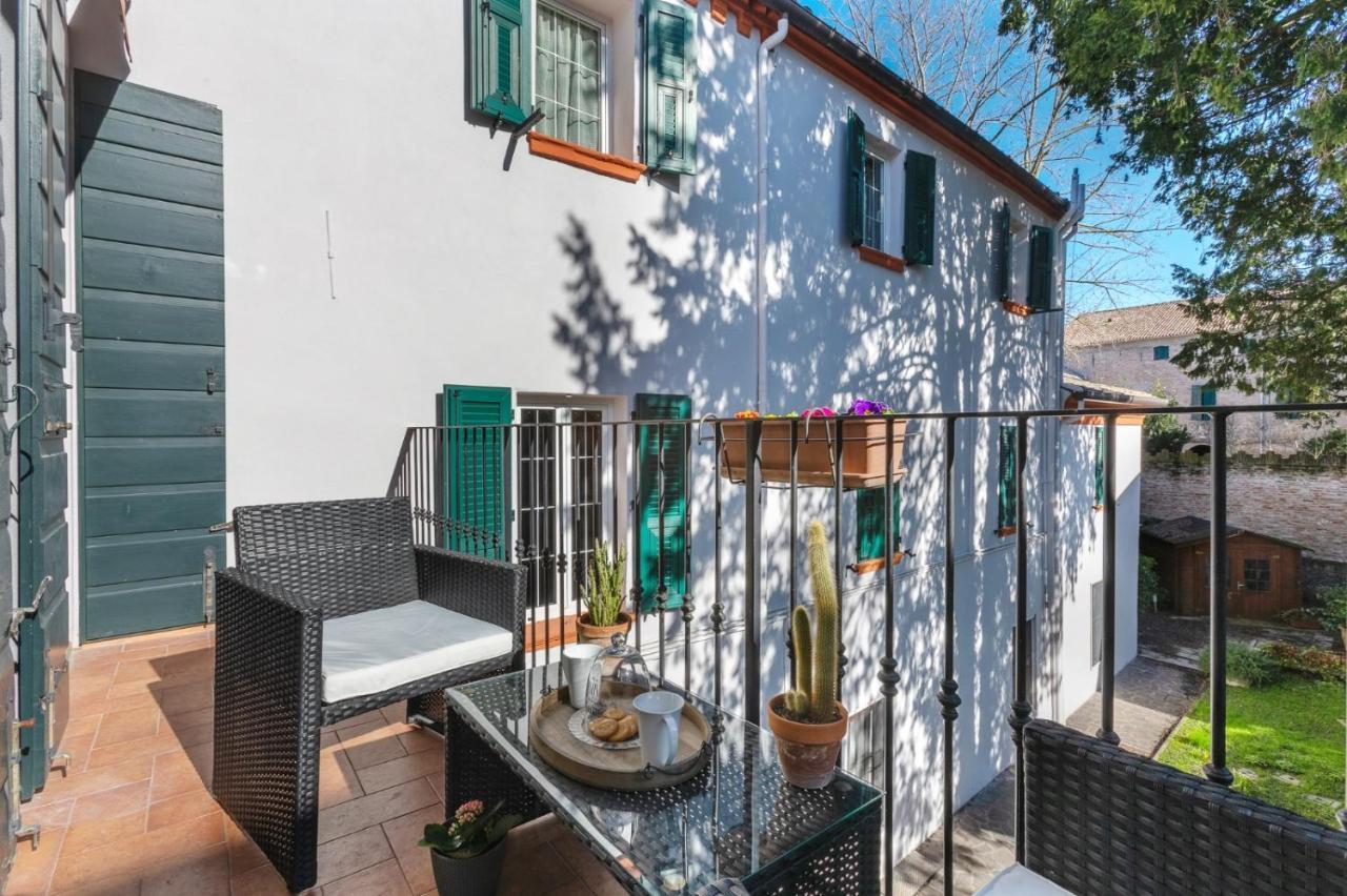 Апартаменты Frescobaldi Aparments! A Casa Di Francesco Феррара Экстерьер фото
